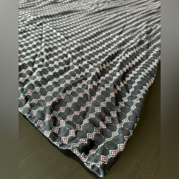 Black and red print halter dress: XS - Picture 2 of 9